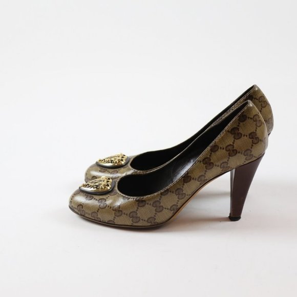 Gucci GG Monogram Heart Emblem Pumps - Picture 2 of 2